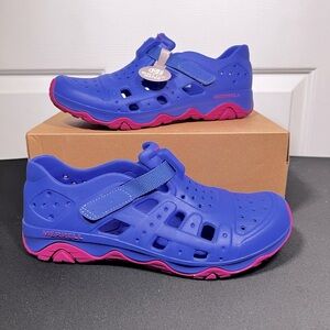 NEW MERRELL Hydro Canyon Blue Water Shoes Size 7 Girls Slip-On Waterproof Berry